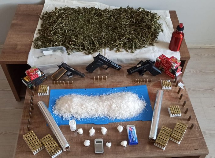 Kayseri'de uyuşturucu operasyonu: 2 gözaltı -1
