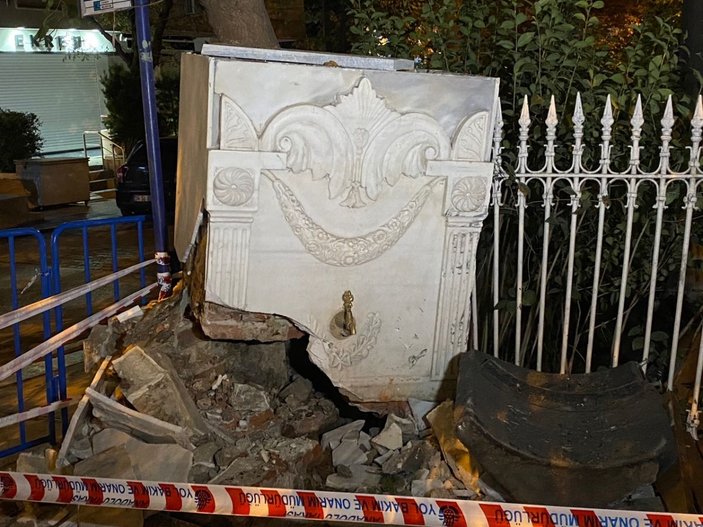 Bağdat Caddesi'nde tarihi çeşme kazada zarar gördü -2