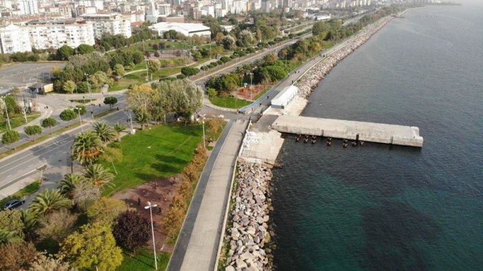 Kadıköy’de deniz sularının çekilmesi paniğe neden oldu
