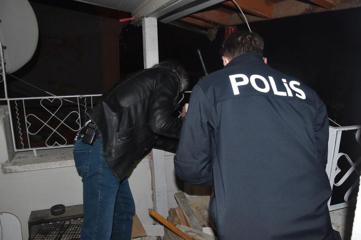 Kütahya’da kumar oynarken yakalanan 14 kişiye 65 bin 240 lira ceza -8