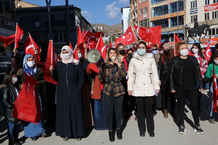 Hakkari'den Diyarbakır'daki annelere destek yürüyüşü -4