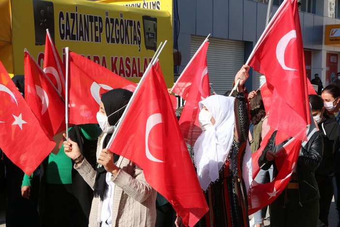 Şırnaklı kadınlar, engellemelere rağmen HDP önündeki eylemlerini sürdürdü -9
