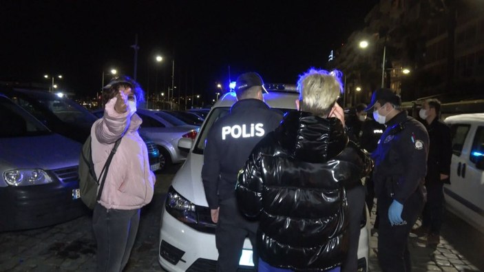 İzmir maske polis