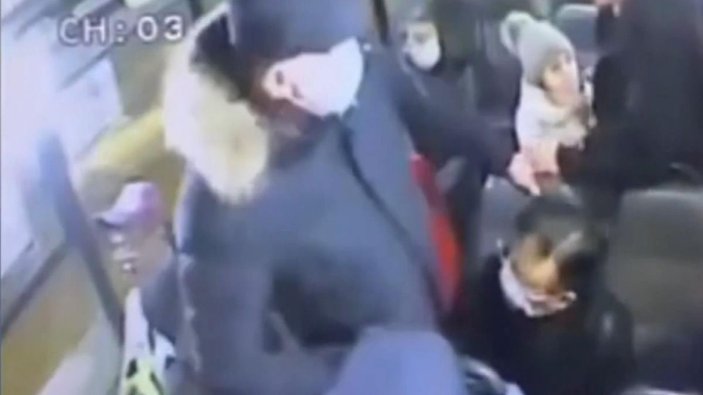 Rusya’da maske uyarısı yapan yolcu öldürüldü