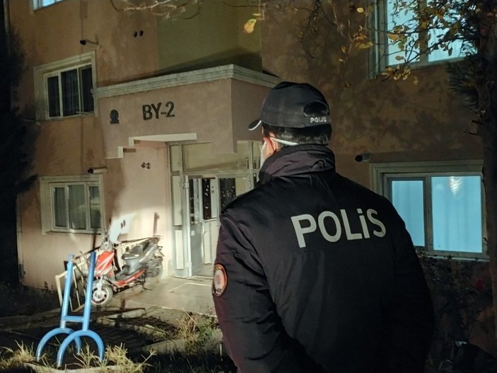 Edirne'de 60 yaşındaki koronavirüs hastası, yurttan kaçtı