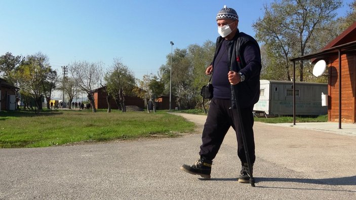 100'e yakın ülke gezip 10 dil bilen Bursalı gurbetçi, barınma evinde kalıyor