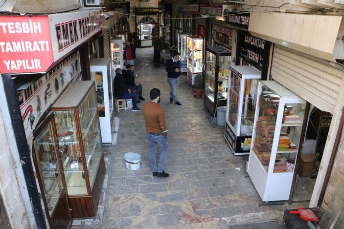 Şanlıurfa’da kurulan pazarda tespihlerin gramı altınla yarışıyor -2