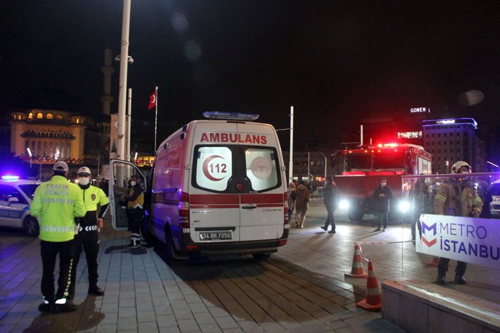 Taksim Metro İstasyonu'nda raylara atlayan kişi öldü -1