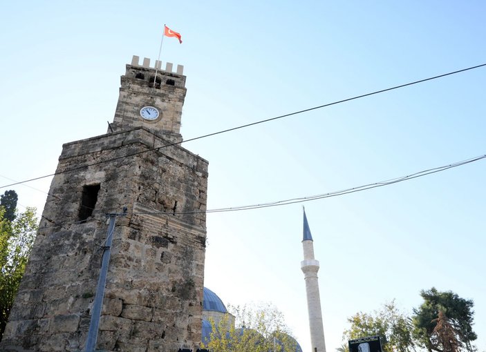Antalya saat kulesi yazı