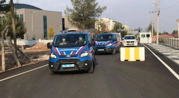 Diyarbakır merkezli 5 ilde PKK operasyonu: 2'si memur, 12 gözaltı -2