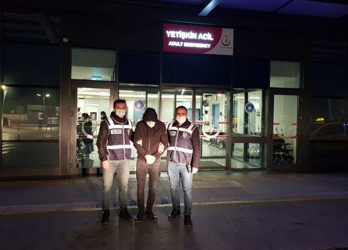 17 yıldır firari olan cinayet hükümlüsü, saklandığı evde yakalandı -1