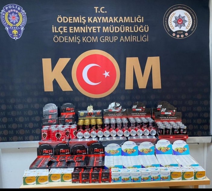 İzmir’de cinsel içerikli ürün ve uyuşturucu ele geçirildi