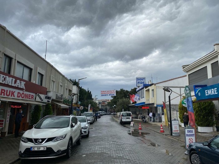 Hafta sonu kısıtlamasını yazlıklarda geçirmek isteyenler Çeşme'yi hareketlendirdi -6