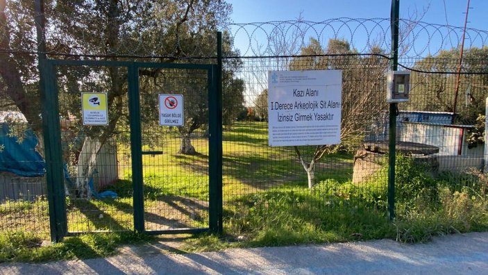 İznik'te 5 lahit bulunan zeytinlikte yeni mezar odaları bulundu -7