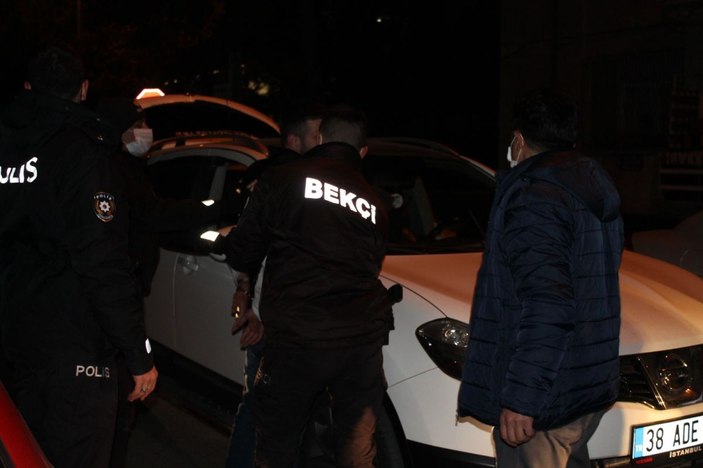 Babalarına kızıp havaya ateş açan iki kardeş gözaltına alındı -3