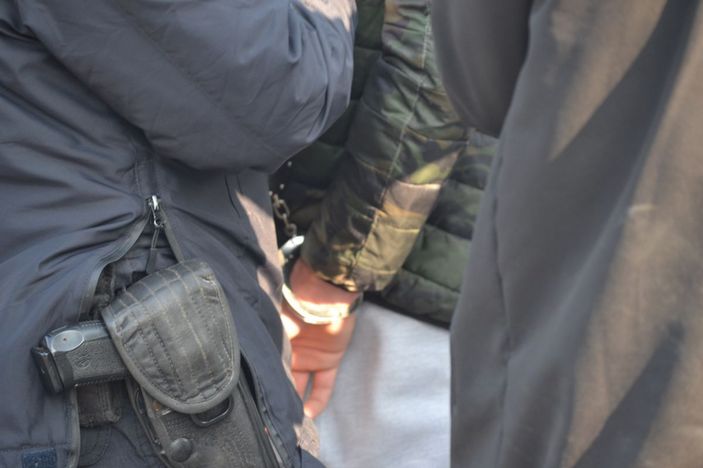 Kısıtlamada uyuşturucu ve silahla yakalandılar, 'Kimseye zararımız yok' dediler -9