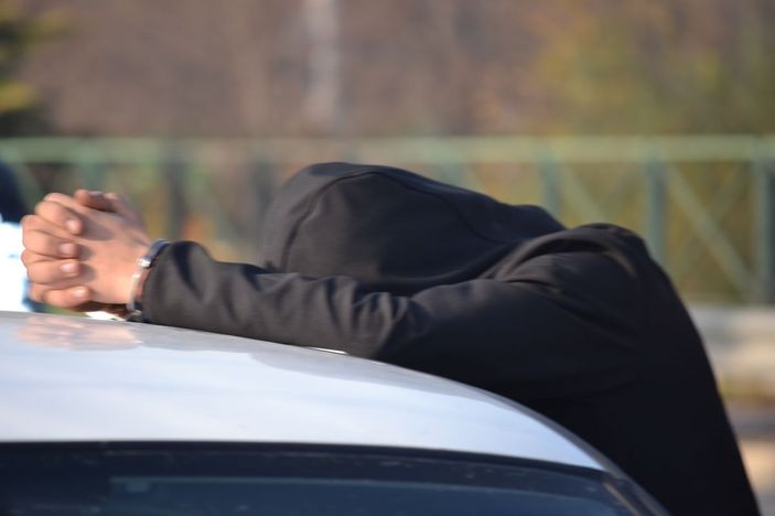 Kısıtlamada uyuşturucu ve silahla yakalandılar, 'Kimseye zararımız yok' dediler -2