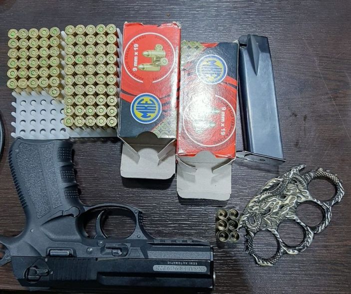 Ruhsatsız tabanca ile domuzlara ateş eden şahsa idari para cezası kesildi -1