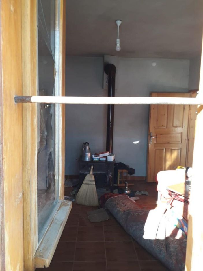 Rize’de ayılar, 25 yayla evine zarar verdi -2