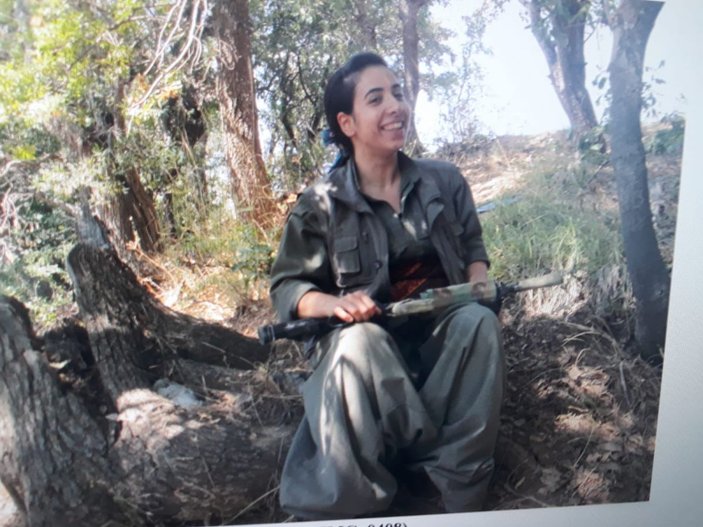 PKK'lı teröristle çekilmiş fotoğrafı ortaya çıkan avukata 15 yıla kadar hapis istemi -3