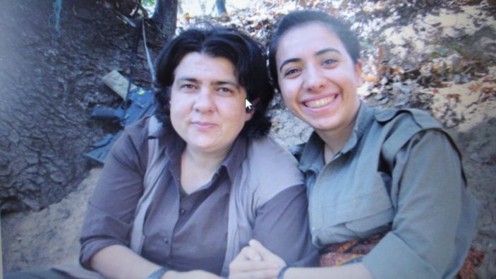 PKK'lı teröristle çekilmiş fotoğrafı ortaya çıkan avukata 15 yıla kadar hapis istemi -2