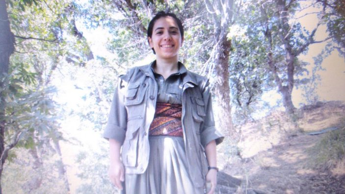 PKK'lı teröristle çekilmiş fotoğrafı ortaya çıkan avukata 15 yıla kadar hapis istemi -5
