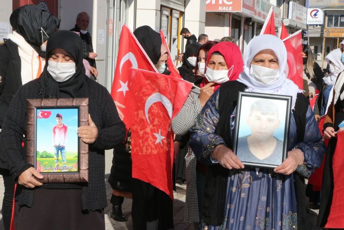 Şırnaklı kadınlar, HDP önündeki eylemlerini 14'üncü haftada da sürdürdü -2