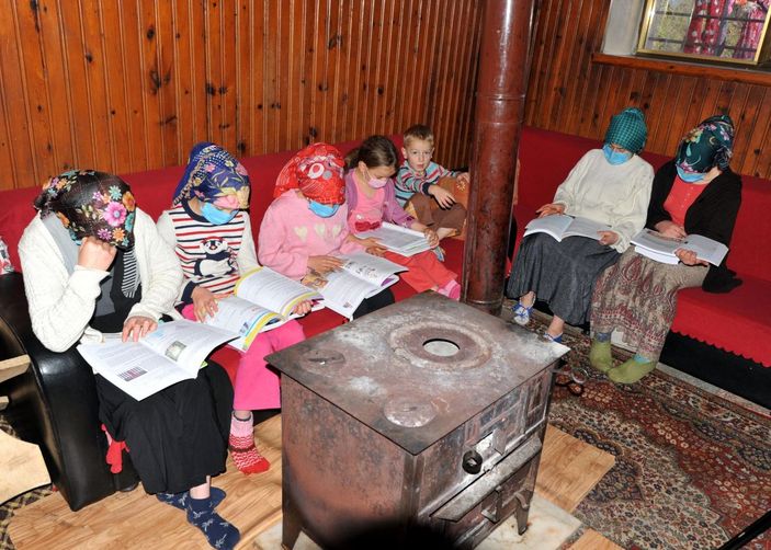 Okuma azimleriyle örnek olan 7 kardeşe destek yağıyor -8