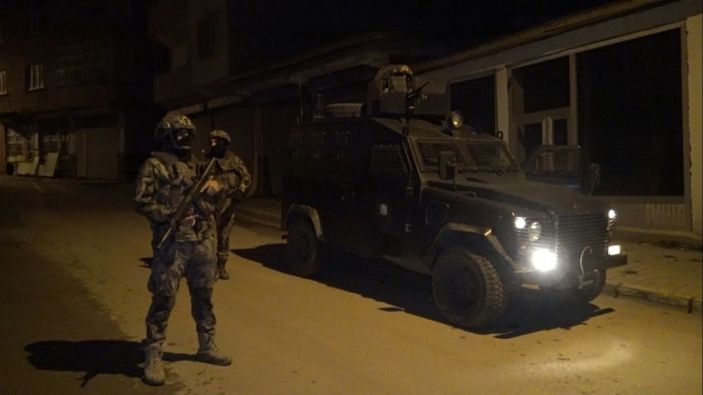 Muş polisinden uyuşturucu tacirlerine şafak operasyonu: 6 tutuklama -10