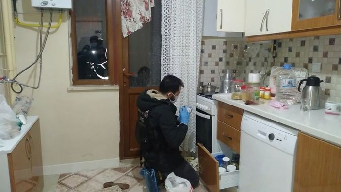 Muş polisinden uyuşturucu tacirlerine şafak operasyonu: 6 tutuklama -9