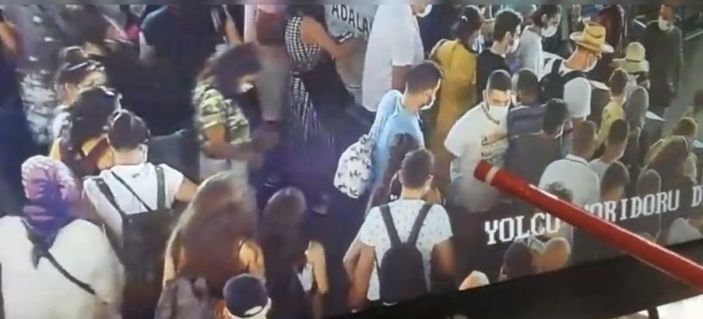 Kabataş İskelesi’nde organize yankesicilik