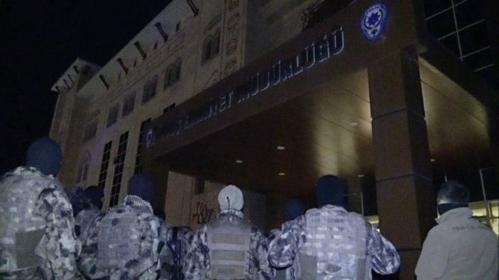 Muş polisinden uyuşturucu tacirlerine şafak operasyonu: 6 tutuklama -5