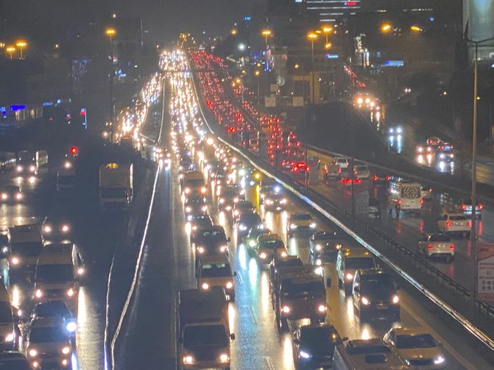İstanbul'da trafik yoğunluğu -2 -4