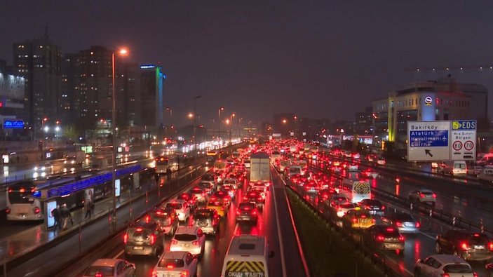 İstanbul'da trafik yoğunluğu -1 -2