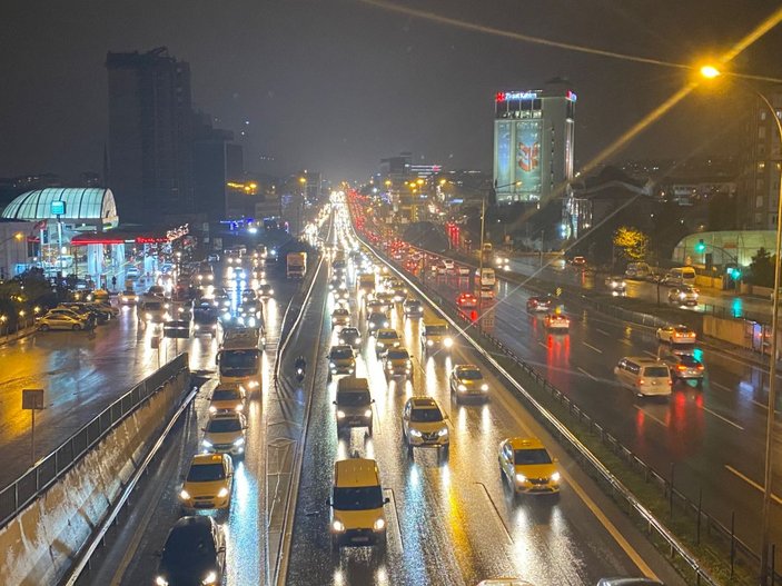 İstanbul'da trafik yoğunluğu -2 -1