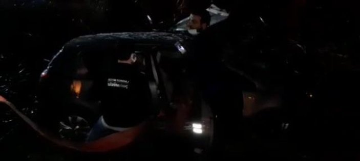 Çatalca'da kopan kamyonetin kapağı otomobile çarptı: 1 ölü -2