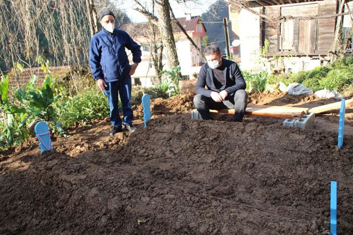 Aynı aileden 6'ncı kişi de koronavirüsten hayatını kaybetti -4