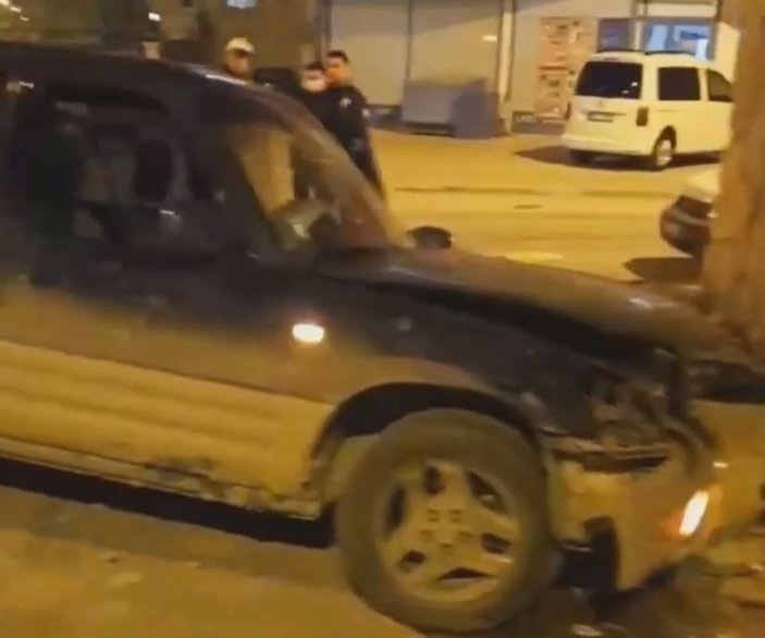 Mersin'deki kazada yardıma gelenlere küfreden sürücü linçten kurtuldu