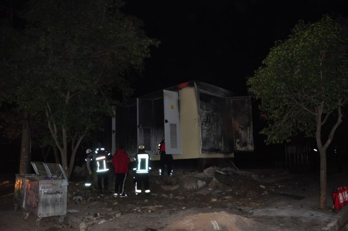 Manisa’da trafo patladı, mahalle elektriksiz kaldı -4