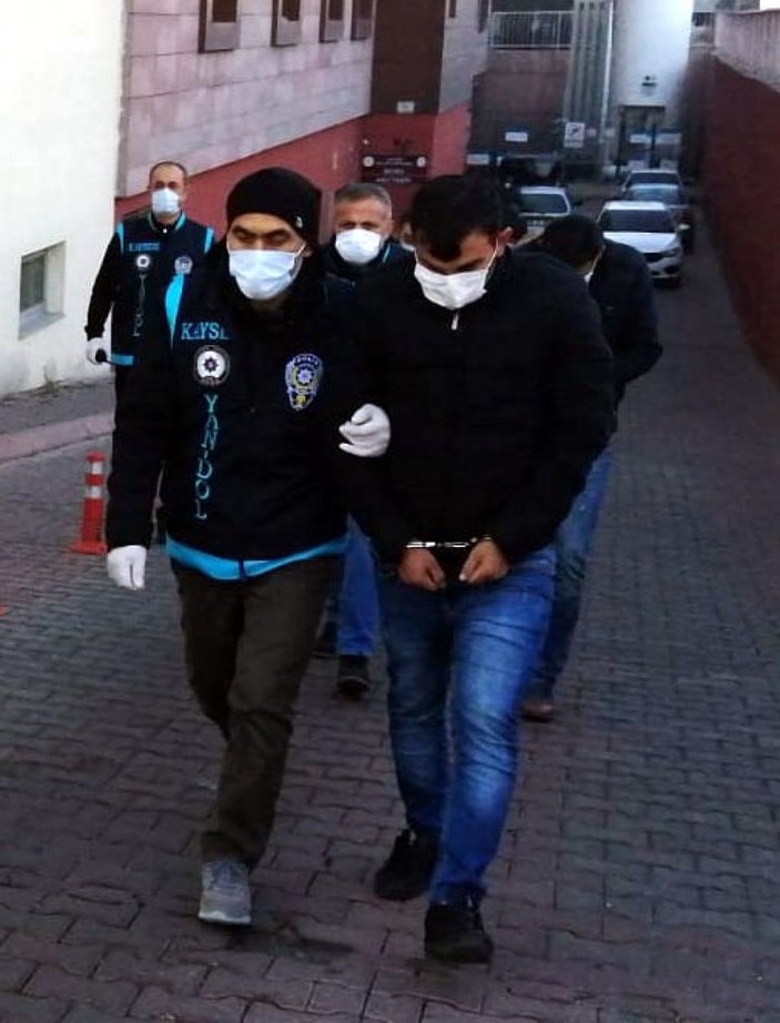 Kayseri'de gurbetçiyi dolandıran 3 kardeş tutuklandı -1
