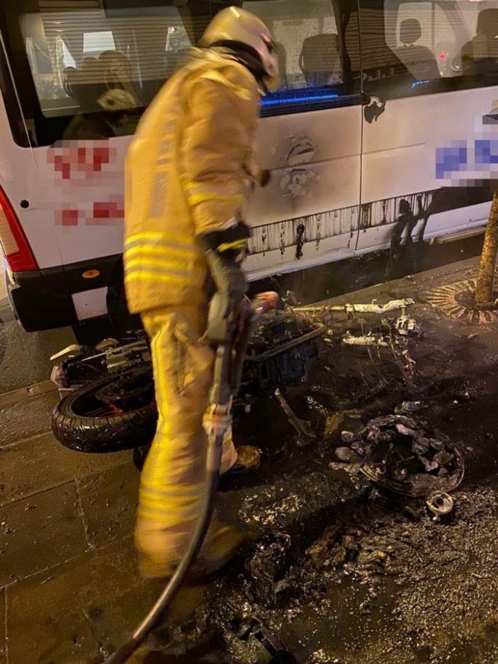 (Özel) İstanbul’da kundakçı dehşeti kamerada -8