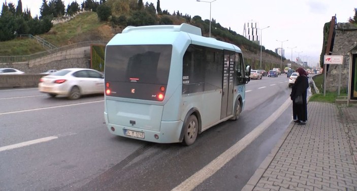 İstanbul'da fazla yolcu taşıyan  minibüslerin görünmezlik hilesi -7