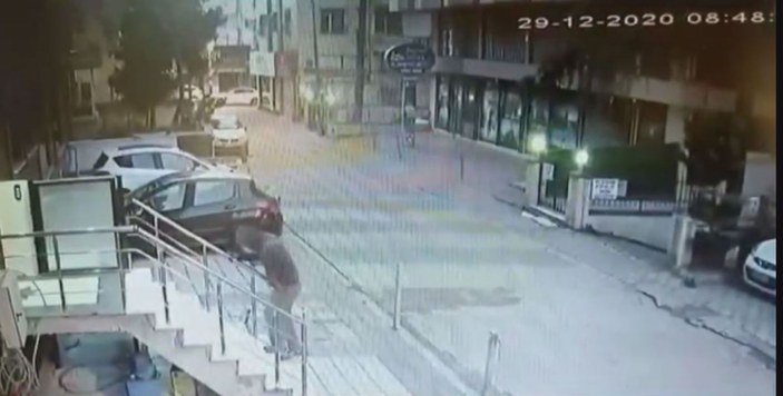 Maltepe'de Aylin Sözer'i öldüren kişinin binaya giriş anı kamerada -3