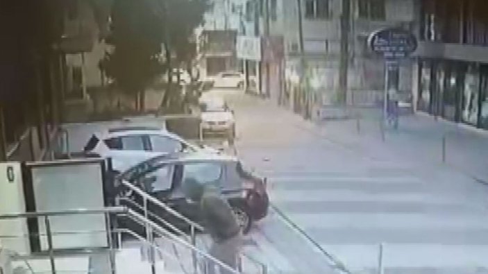 Maltepe'de Aylin Sözer'i öldüren kişinin binaya giriş anı kamerada -8