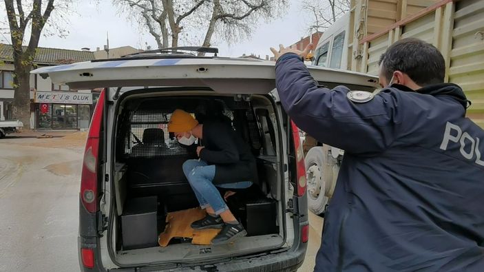 Marketten hırsızlık şüphelisine sokağa çıkma cezası -4