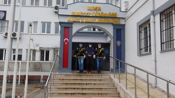 d Bursa'da eşini pompalı tüfekle öldüren adam: Başkasına gitmesin diye vurdum