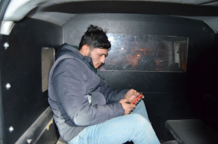 Aksaray'da kısıtlamaya uymayan genç, apartmanın bodrumunda saklanırken yakalandı