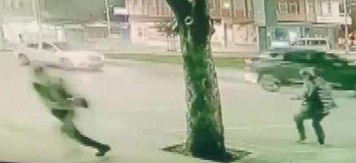 Taksiciye silahlı saldırı, güvenlik kamerasında -7