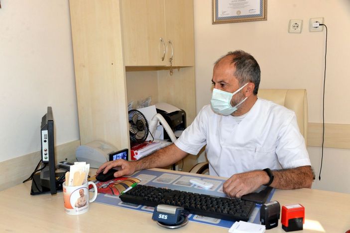 Doktoru tehdit etti, ceza almamak için 3 gün sağlık merkezinde çalıştı -6