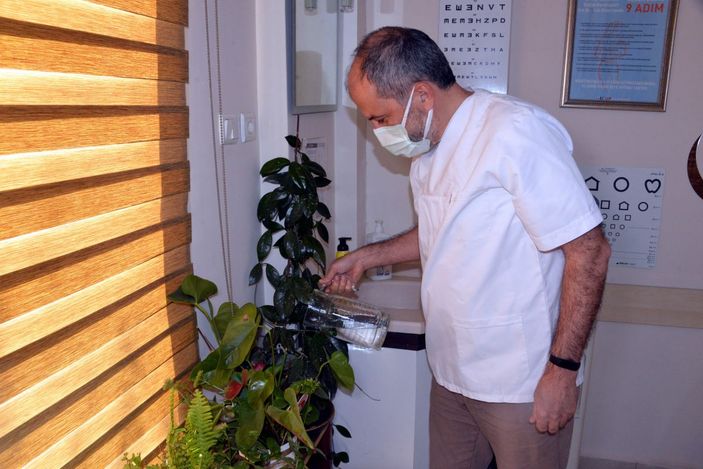 Doktoru tehdit etti, ceza almamak için 3 gün sağlık merkezinde çalıştı -5